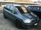 Opel Zafira 2.2 002